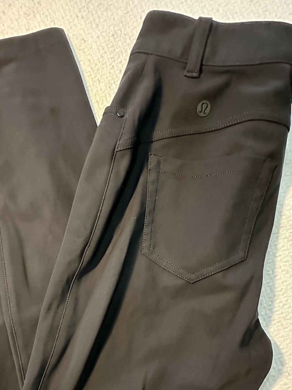 Lululemon Black Pants – Size 26 – Sleek Stretch Fit